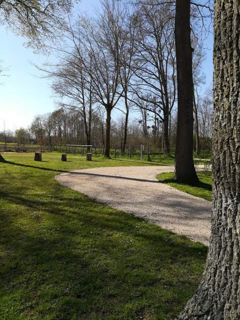 Camping La Poterie  Centre Val de Loire  Emplacement1